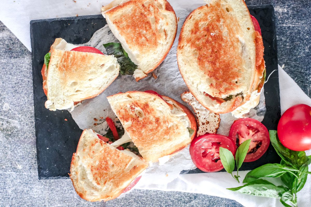 basil-tomato-and-mozzarella-sandwich-recipe