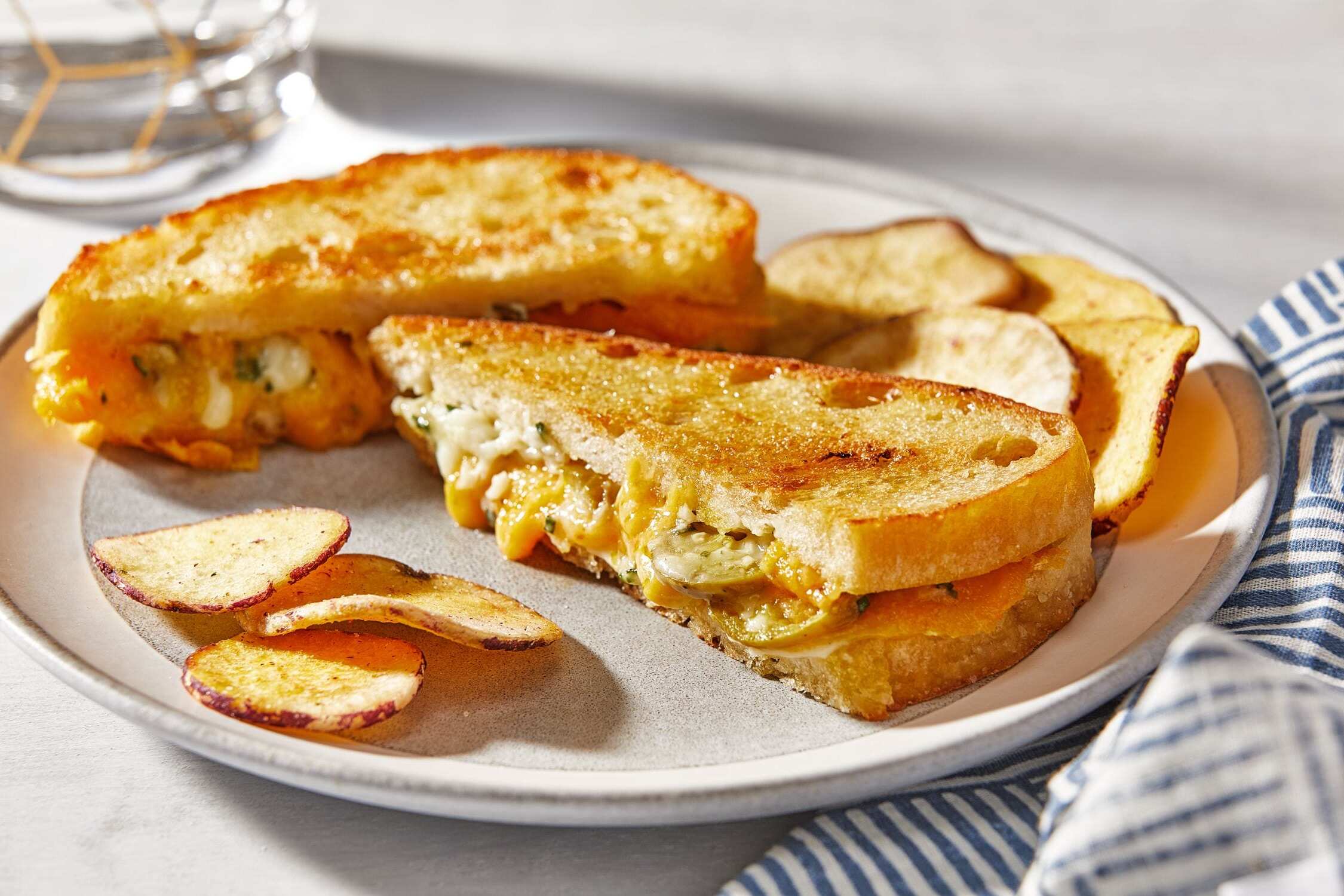 jalapeno-popper-grilled-cheese-sandwich-recipe
