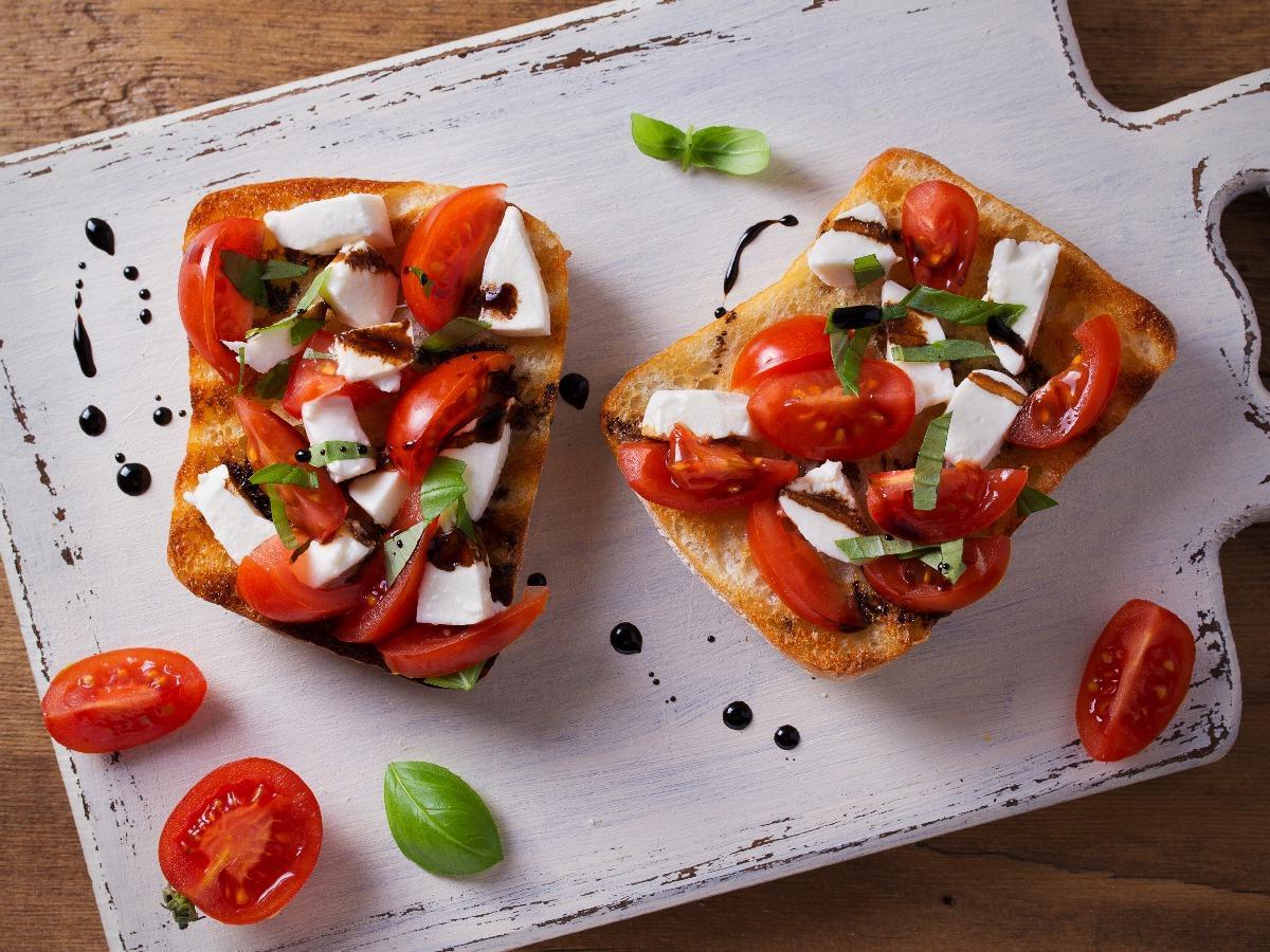 open-face-mozzarella-sandwich-recipe