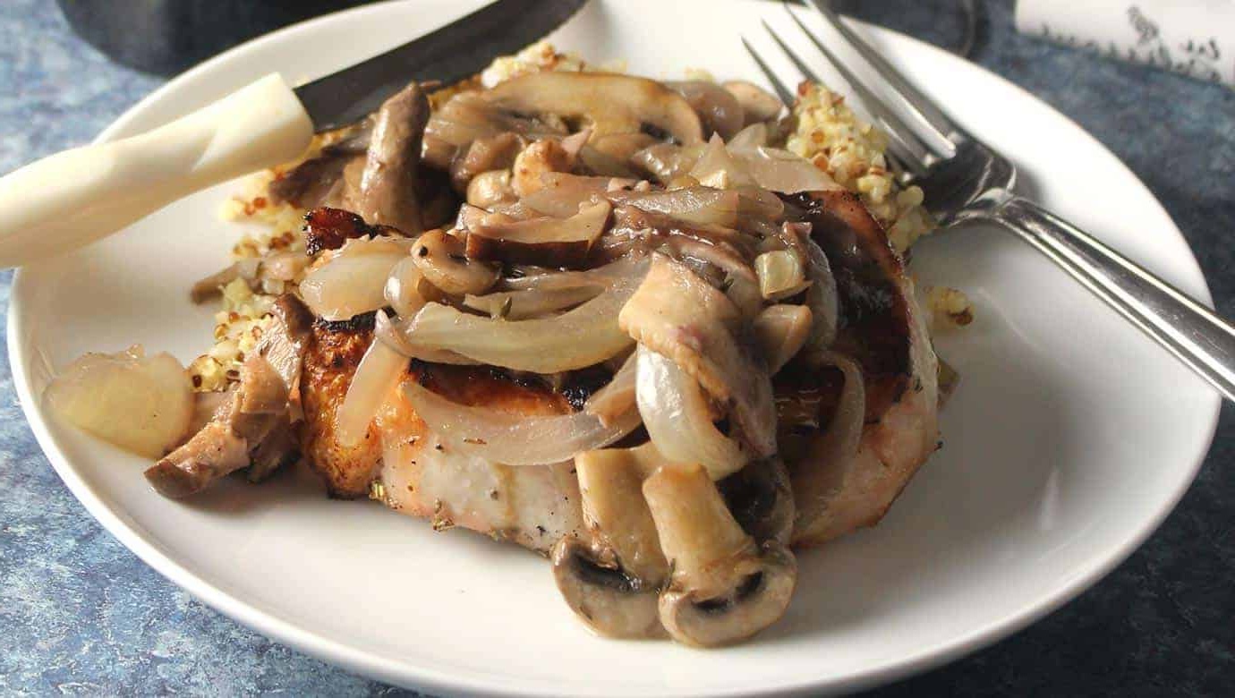 pork-chops-in-garlic-mushroom-sauce-recipe