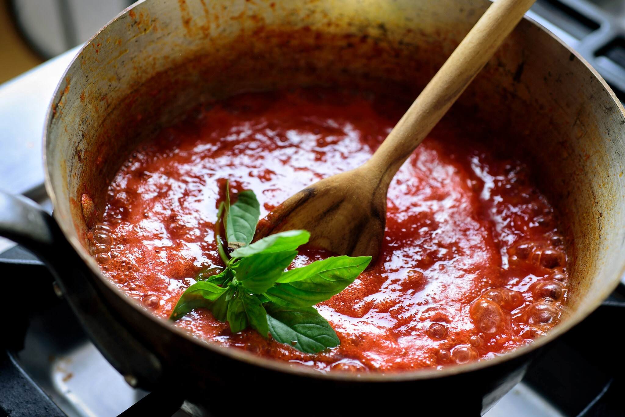 spaghetti-sauce-with-fresh-tomatoes-recipe